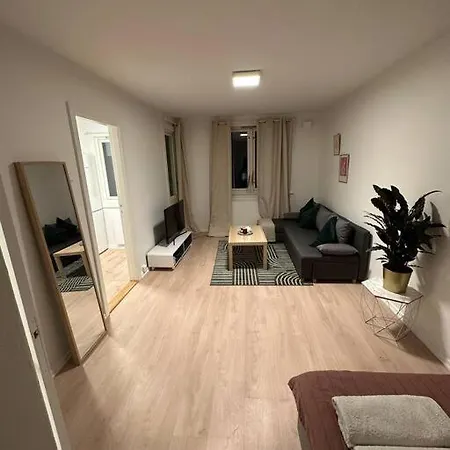Cozy By Stadium Appartement